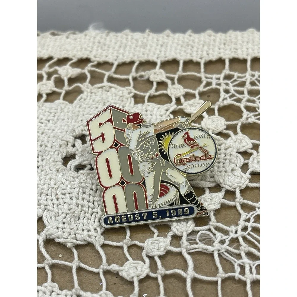 Mark McGwire 500th Home Run Lapel Pin 1999 Commemorative St. Louis Cardinals